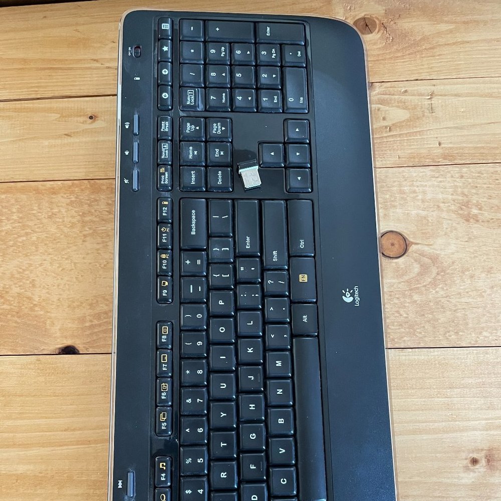 Logitech Wireless Keyboard - Picture 4 of 4